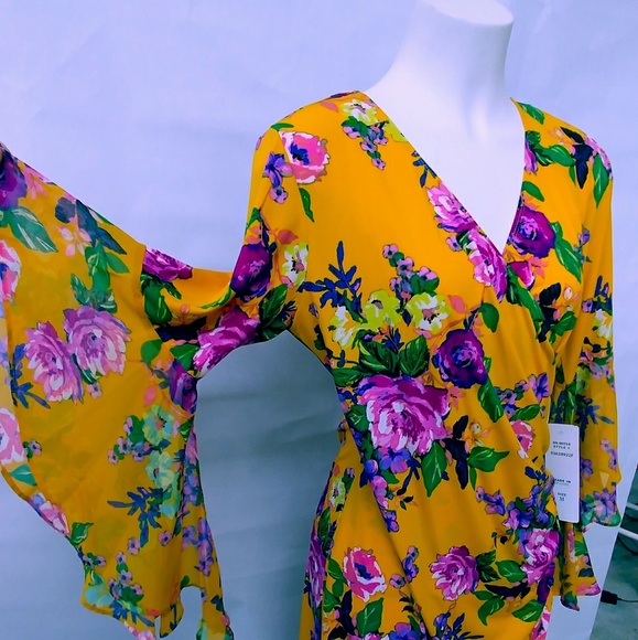 Fabulous Summer Dress - Picture 1 of 4